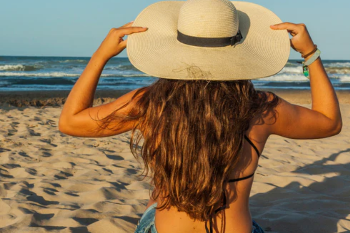 8 Ways to Look After Your Skin and Hair in Summer